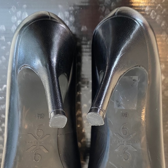 Nine West Black Leather Stiletto Pumps - Sz 6 - Picture 13 of 14